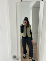 Load image into Gallery viewer, Preorder NEW Pos vest light (pistachio)

