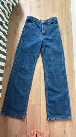Load image into Gallery viewer, Preloved Jesse kamm Alta jeans
