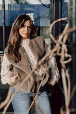 Load image into Gallery viewer, Preorder NEW Gilet lux
