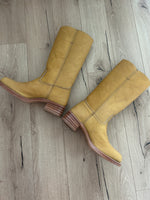 Load image into Gallery viewer, New Frye Campus 14L leather boots (banana)
