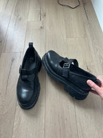 Load image into Gallery viewer, MOMA leather loafers
