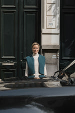 Load image into Gallery viewer, Preorder NEW women’s camino gilet (teal)
