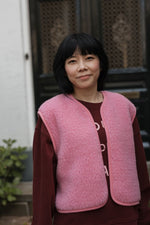 Load image into Gallery viewer, Preorder NEW women’s camino gilet (bubblegum)
