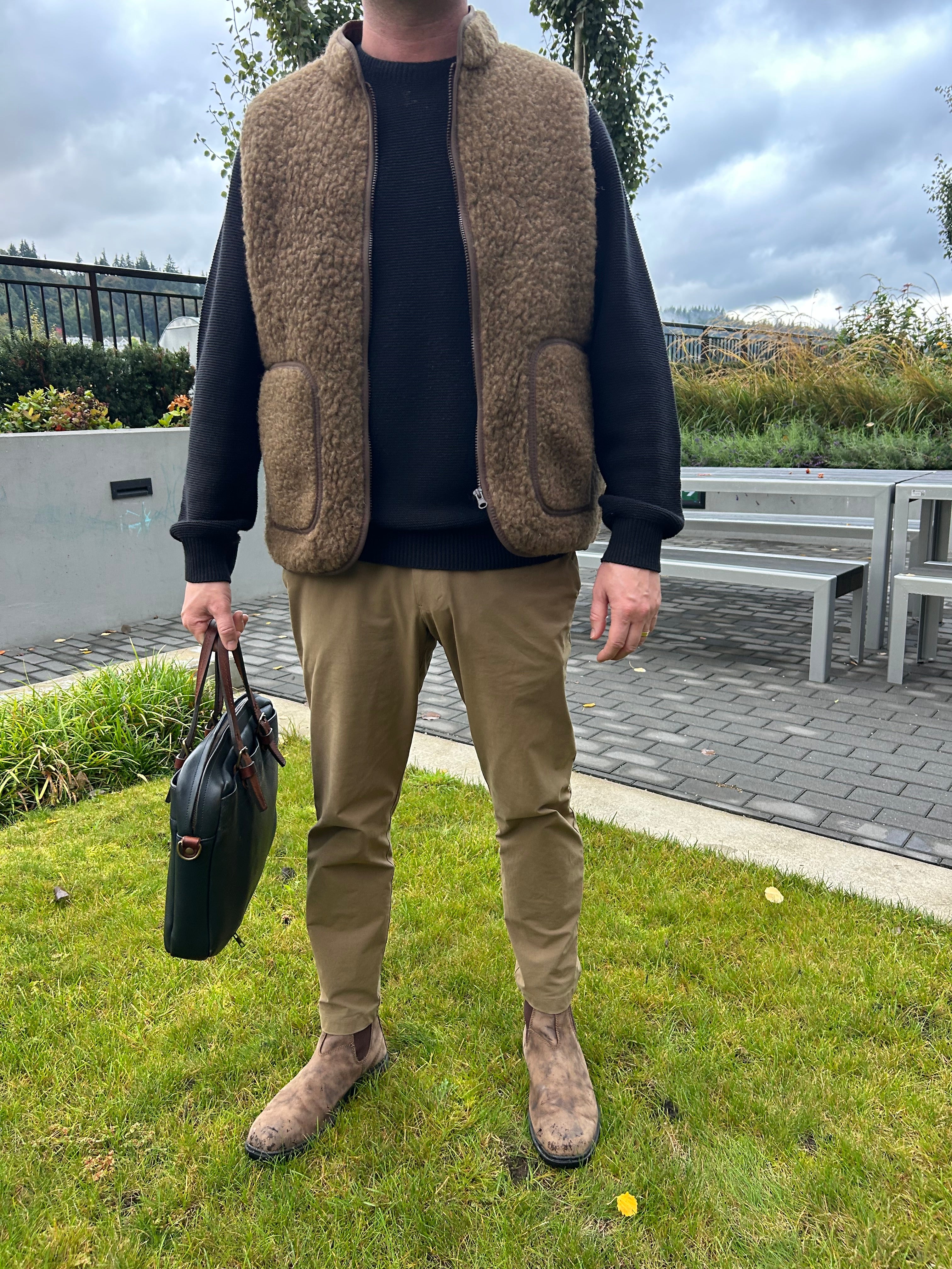 preorder men’s rudi vest (khaki)