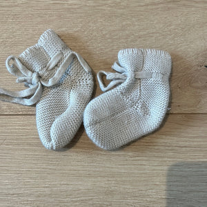 Merino wool booties 0-12 months