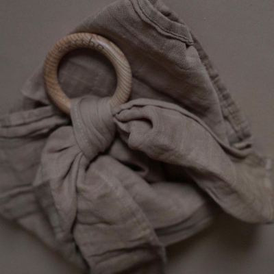 sprouting-littles-organic-muslin-cotton-loveys-wood-ring