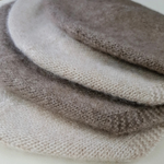 Load image into Gallery viewer, organic cashmere bonnet (oatmeal)
