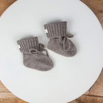 Load image into Gallery viewer, organic cashmere booties (oatmeal)
